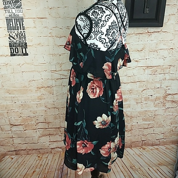 🔥5/$30🔥👗🌹 woman's floral mini dress 🌹👗 - Picture 2 of 7